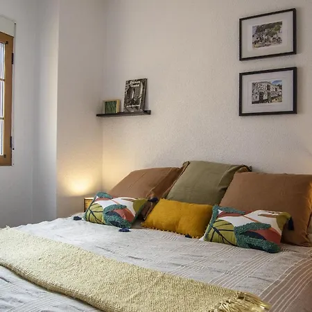 Casa Tipica Y Terraza, Maison Andalouse, Typical House With Rooftop بيت للعطل *